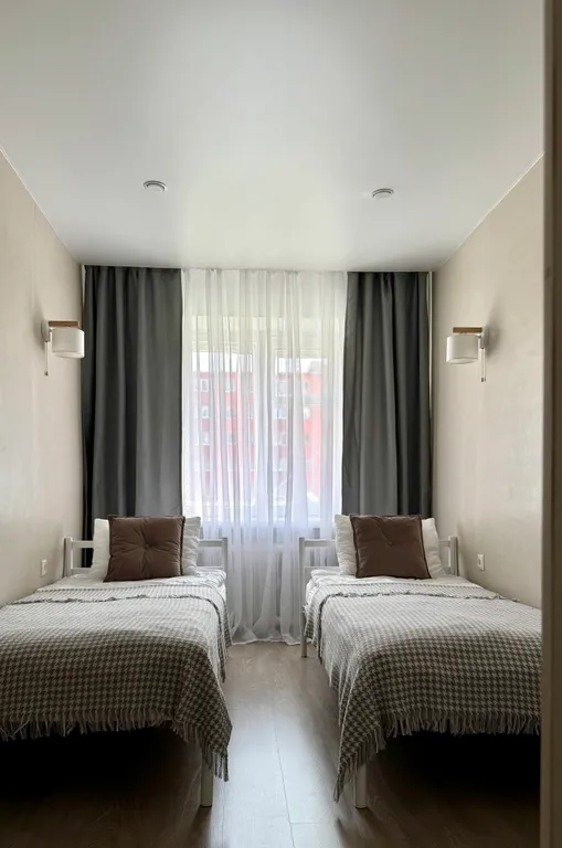 Уютная евротрешка с большой гостиной и двумя изолированными спальнями