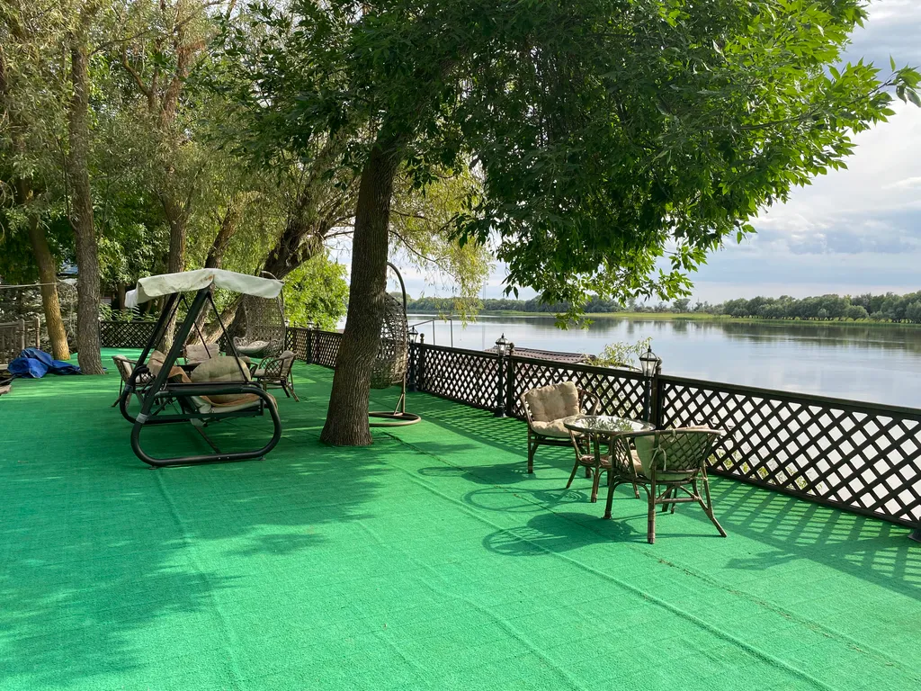 Дом на реке