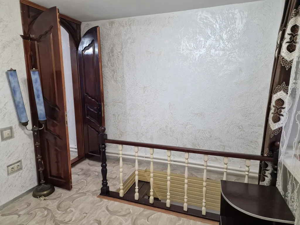 2-комнатная квартира в центре в частном благоустроенном доме