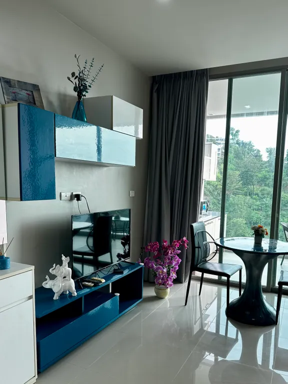 Студия с видом на море