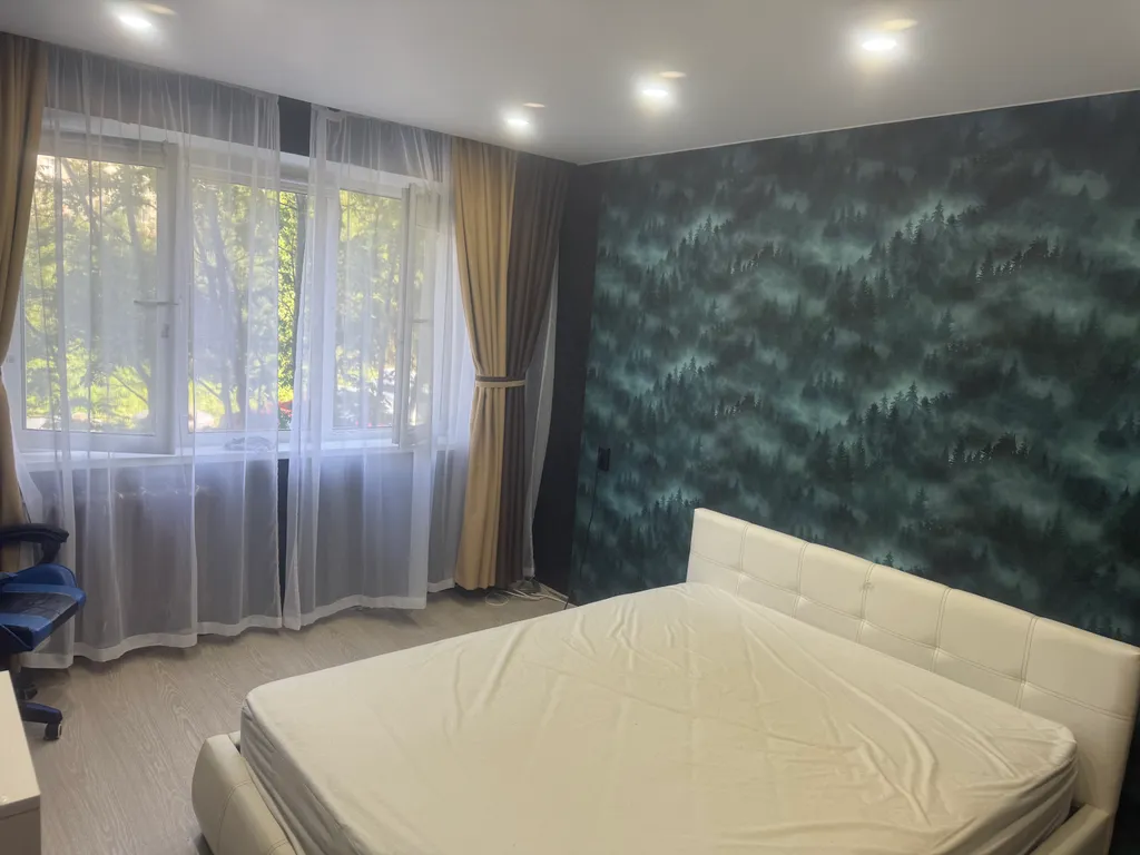 Уютная и теплая квартира в центре города — аренда посуточно в Кировск