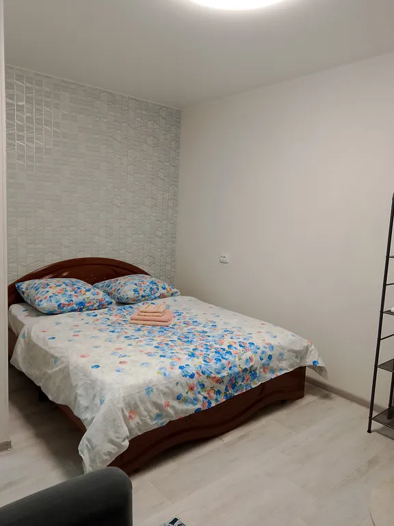 Чистая, уютная квартира в центре Мирного