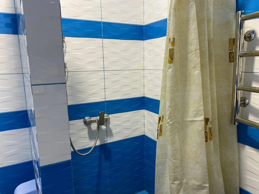 Пятиместный номер с кондиционером, собственным санузлом