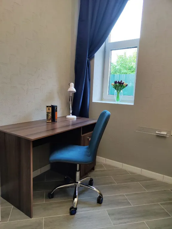 Дом в центре города рядом с набережной