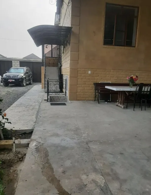 Уютна дача с видом на море