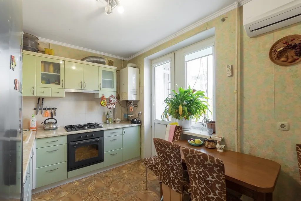 3-х комнатная квартира в жд районе