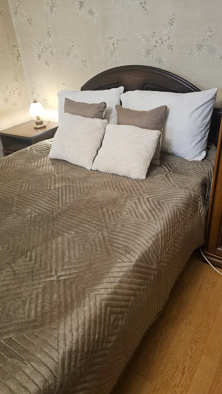 Большая просторная квартира с гостинной