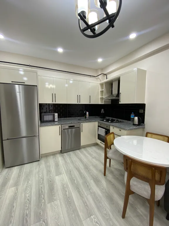 Cтильная eвpо-двушкa Elexus Тедже 2