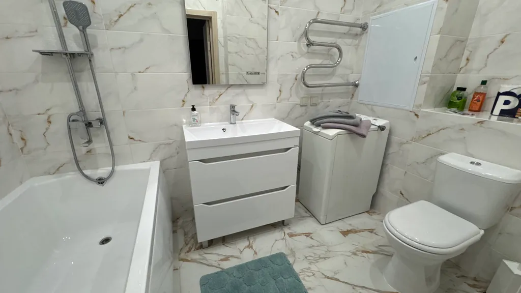 Квартира около вокзала и метро Грушевка