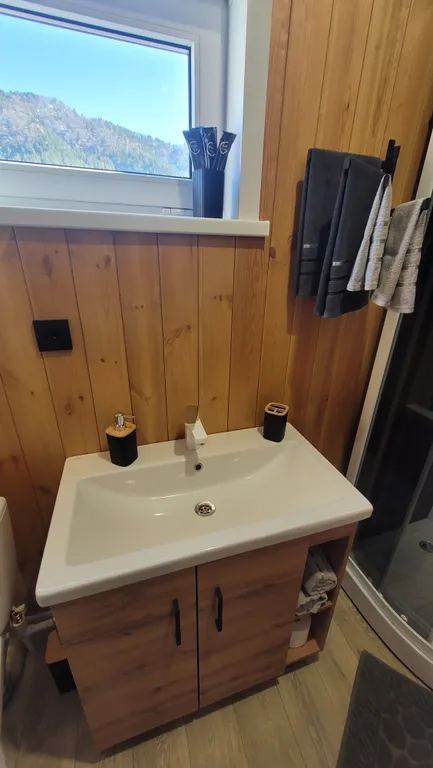 Уютный дом с видом на горы