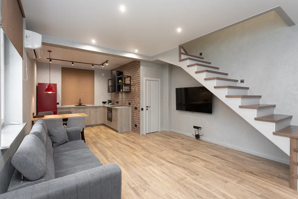 На первой линии от моря сдам полдома