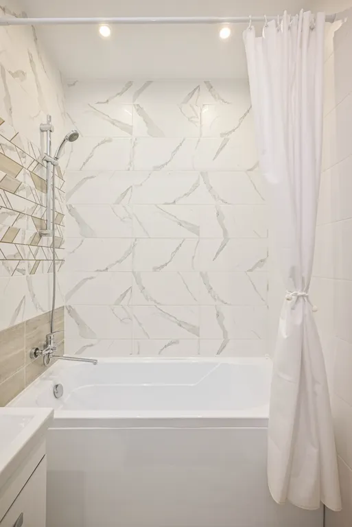 Квартира Квартира Уютная евродвушка возле ТРЦ Зеленый — Красноярск