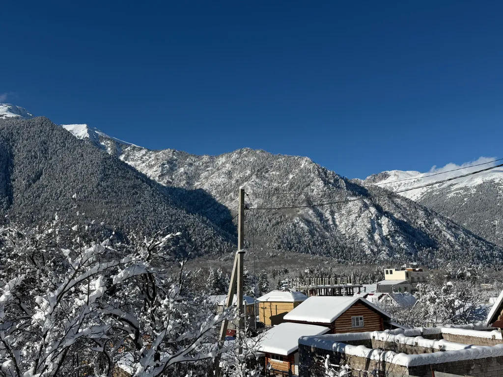 Уютные домики с видом на горы SAFAR