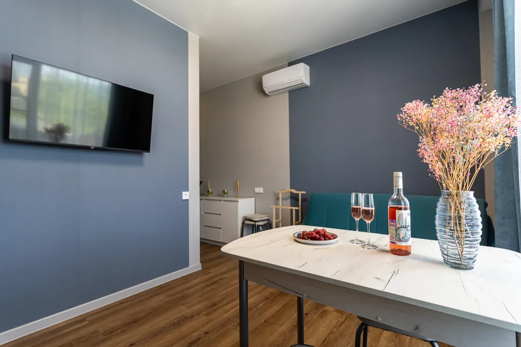 Уютная студия вoзле моpя