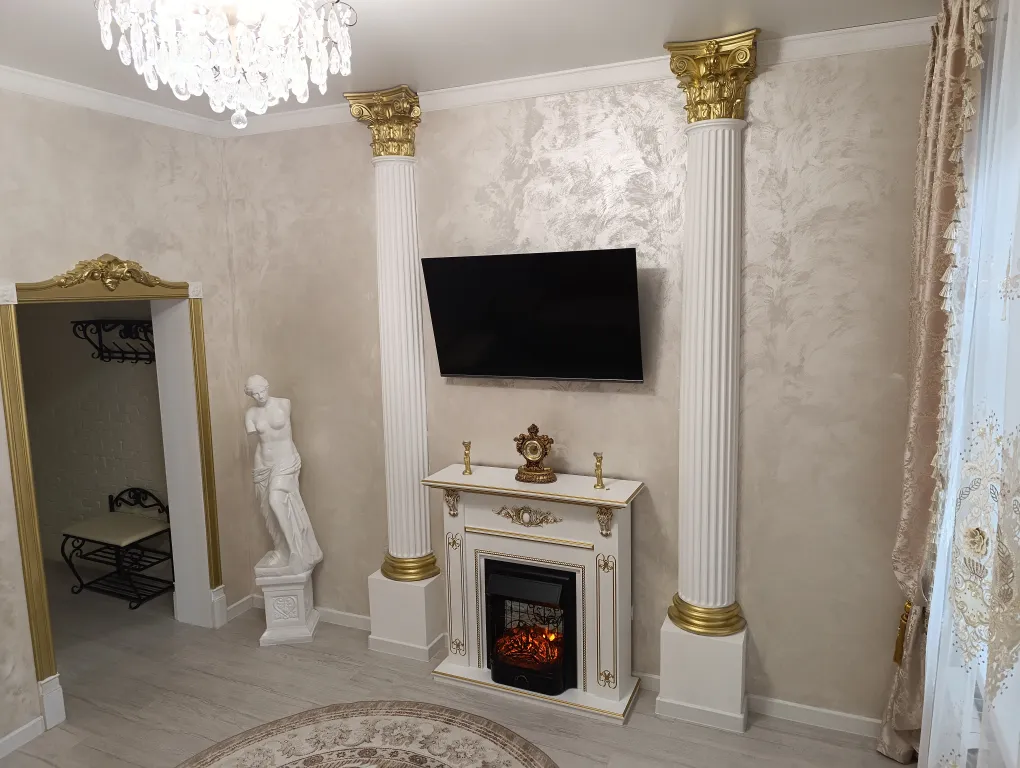 Квартира в дворцовом стиле