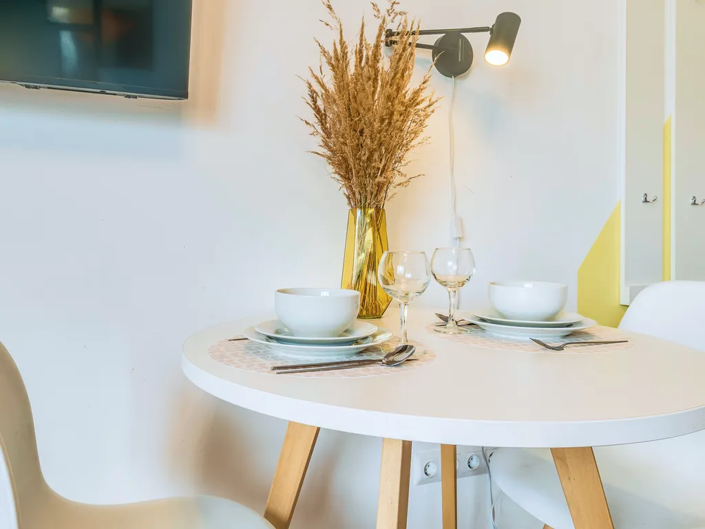 Новая студия, чистый подъезд, свежий ремонт, рядом аэропорт