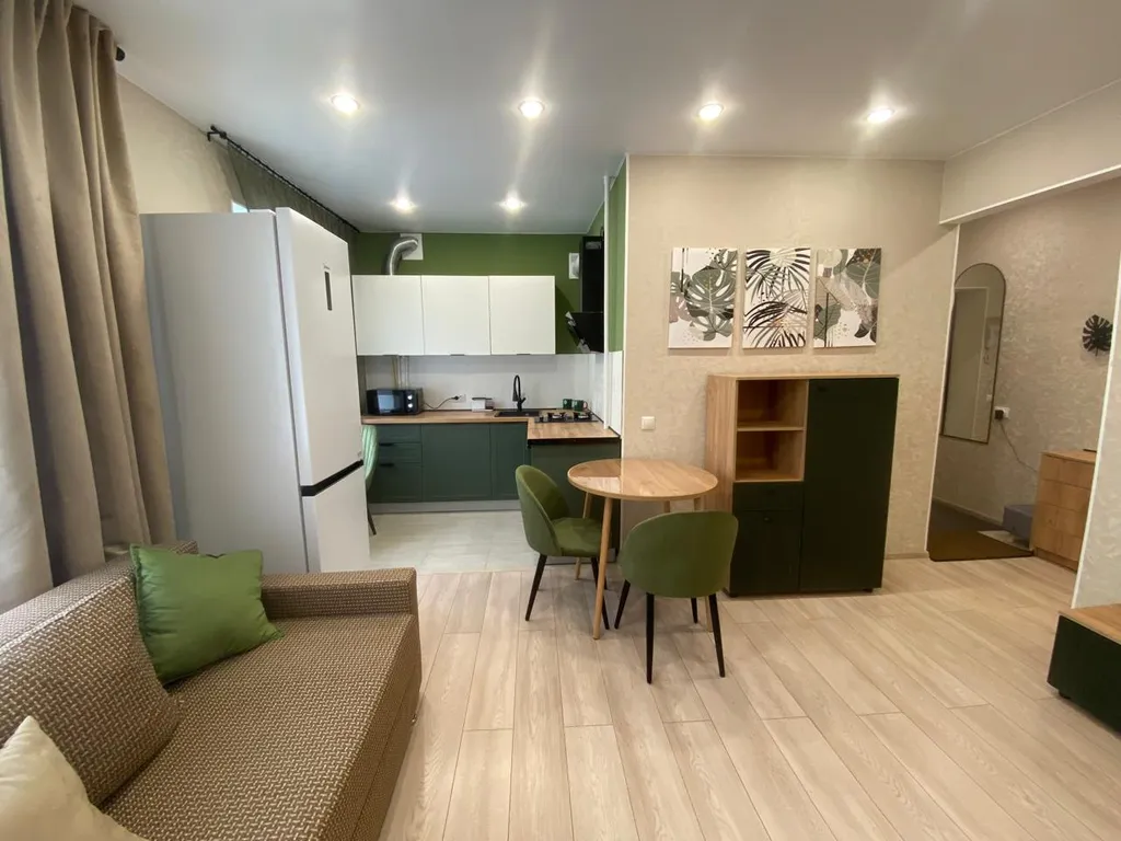 Двухкомнатная квартира на пл. Театральной