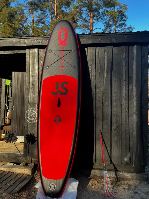 Стильный дом на берегу Ладожского озера с панорамным видом