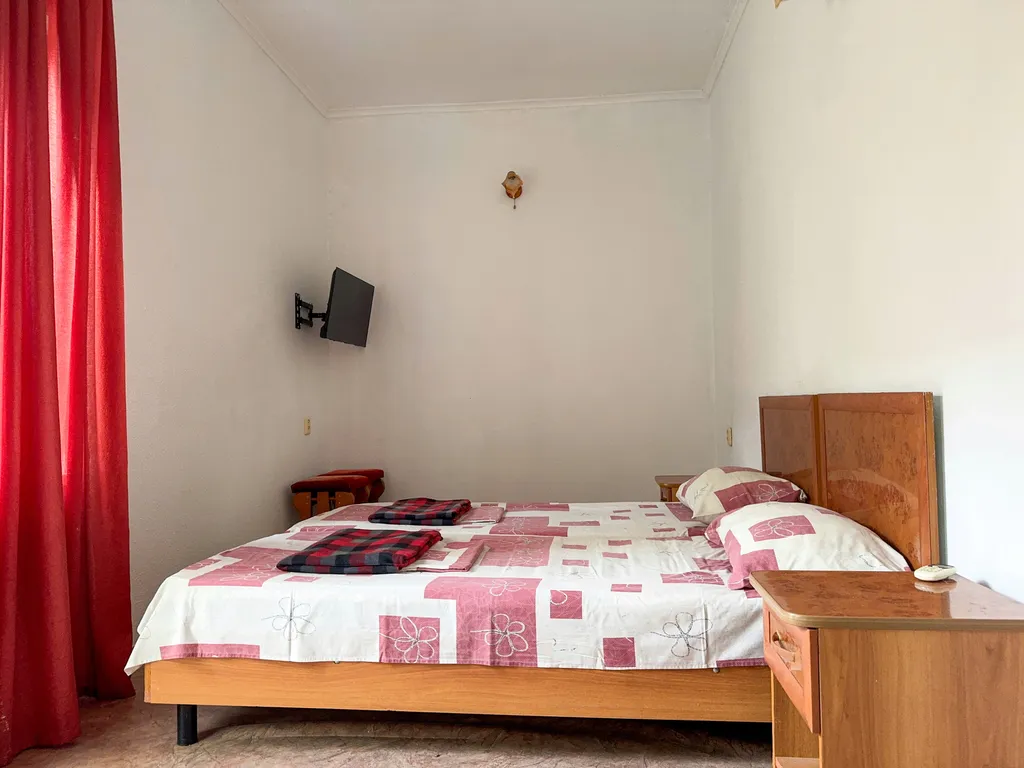 Квартира Четырехместный номер с 2 отдельными комнатами и балконами — аренда посуточно в Архипо-Осиповка