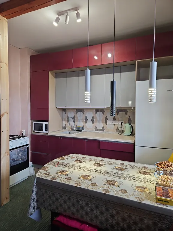 Дом с видом на горы и лес