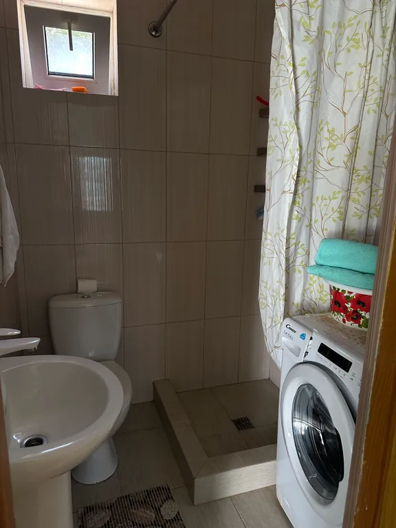 Коттедж Дом у моря с песчаным пляжем и лебедями — Евпатория