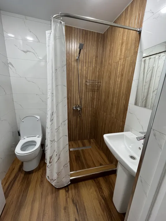 Светлая ,студию со свежим ремонтом и с видом на море