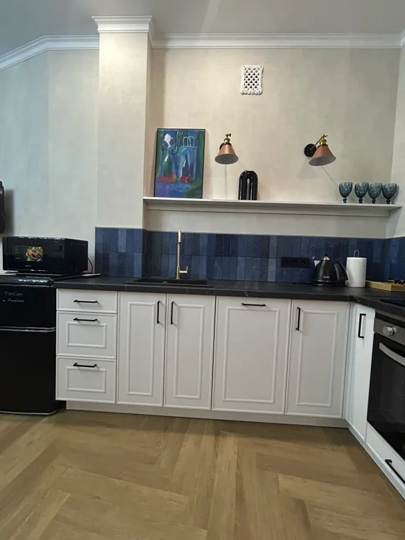 Уникальная видовая 2-комнатная студия в историческом центре