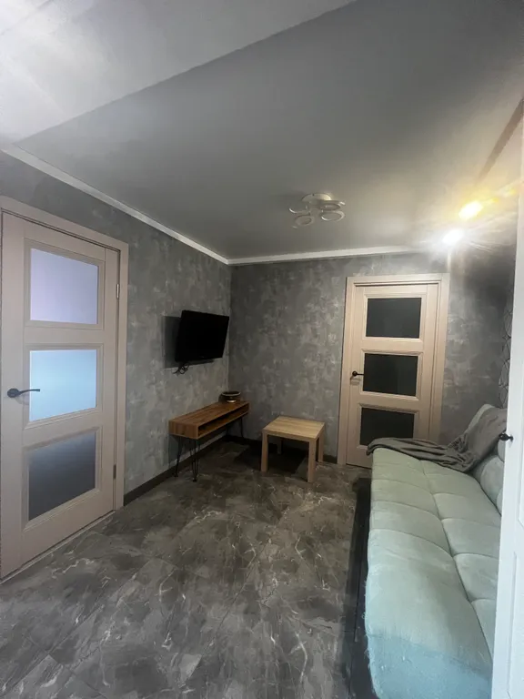 Gray Room Apartment