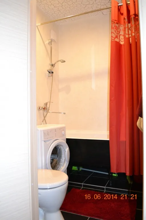 Отличная квартира с хорошим ремонтом и рядом с  Ж/Д Вокзалом