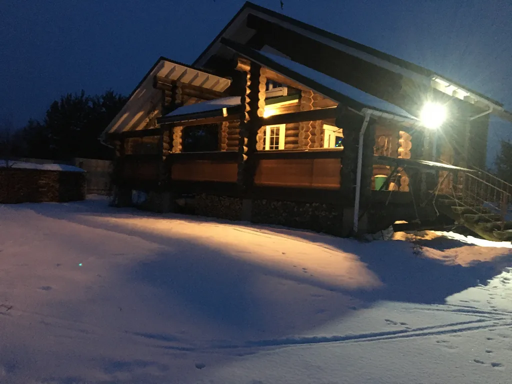 Дом на берегу озера