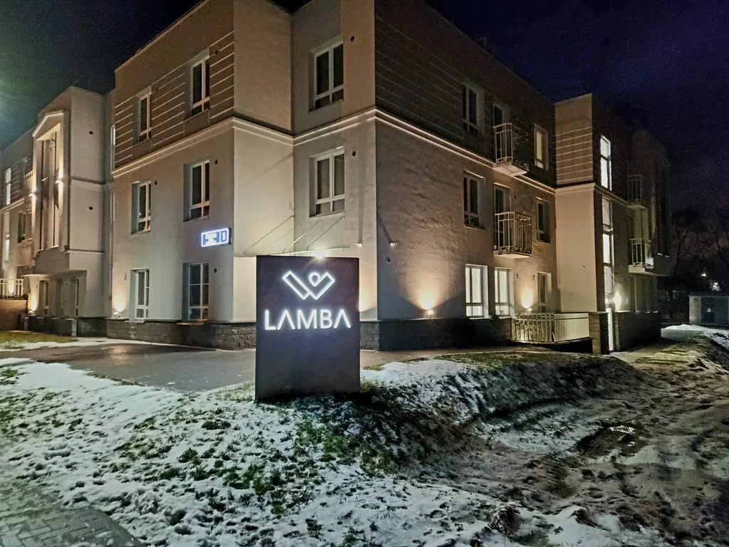 3-комнатная Ламба у озера в центре