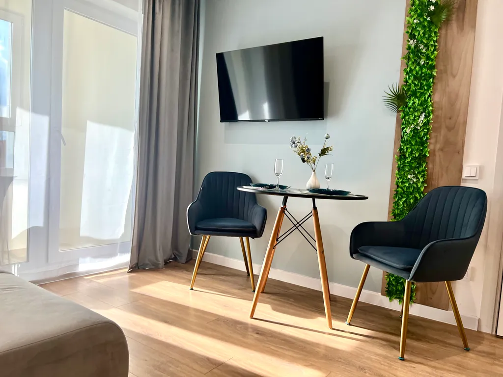 Очень уютная квартира с видом на пруд