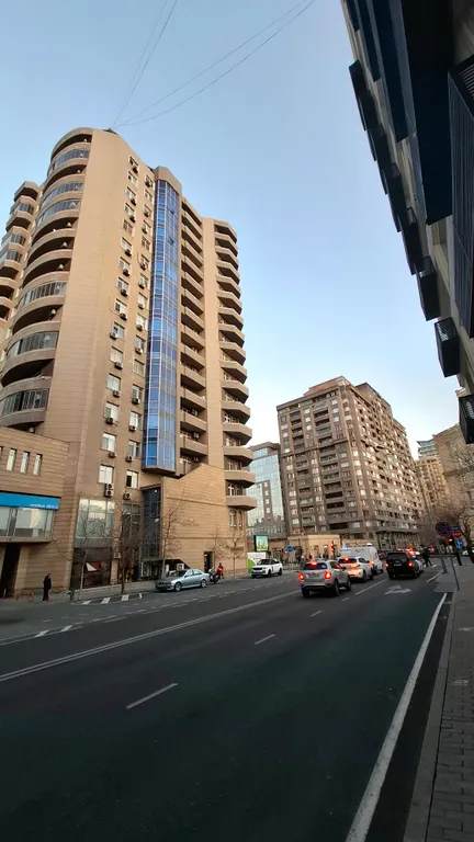 2-комнатная квартира в новопостроенном доме в центре