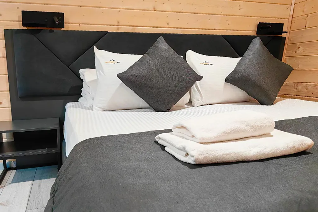 Дом Трио 16 с шикарным видом на реку Архыз (тариф без бани и бассейна)