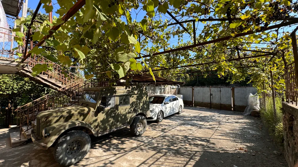 Коттедж Отличный дом — Сухум