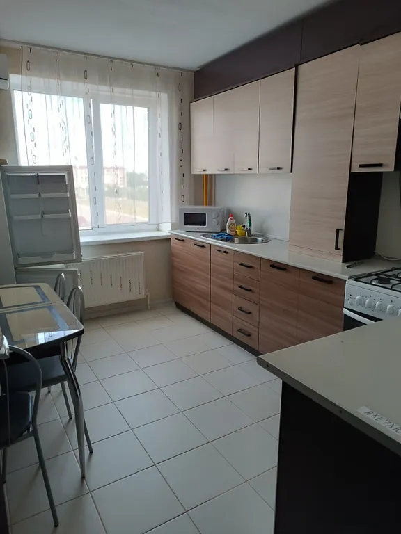 Уютная квартира рядом с бассейном, катком, спорткомплексом