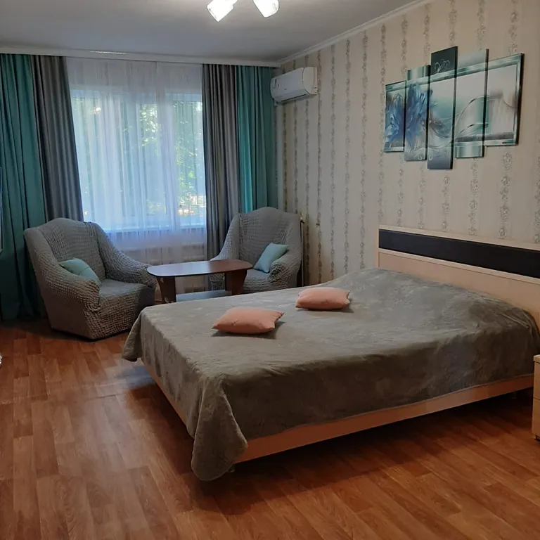 Светлая и уютная квартира — аренда посуточно в Россошь