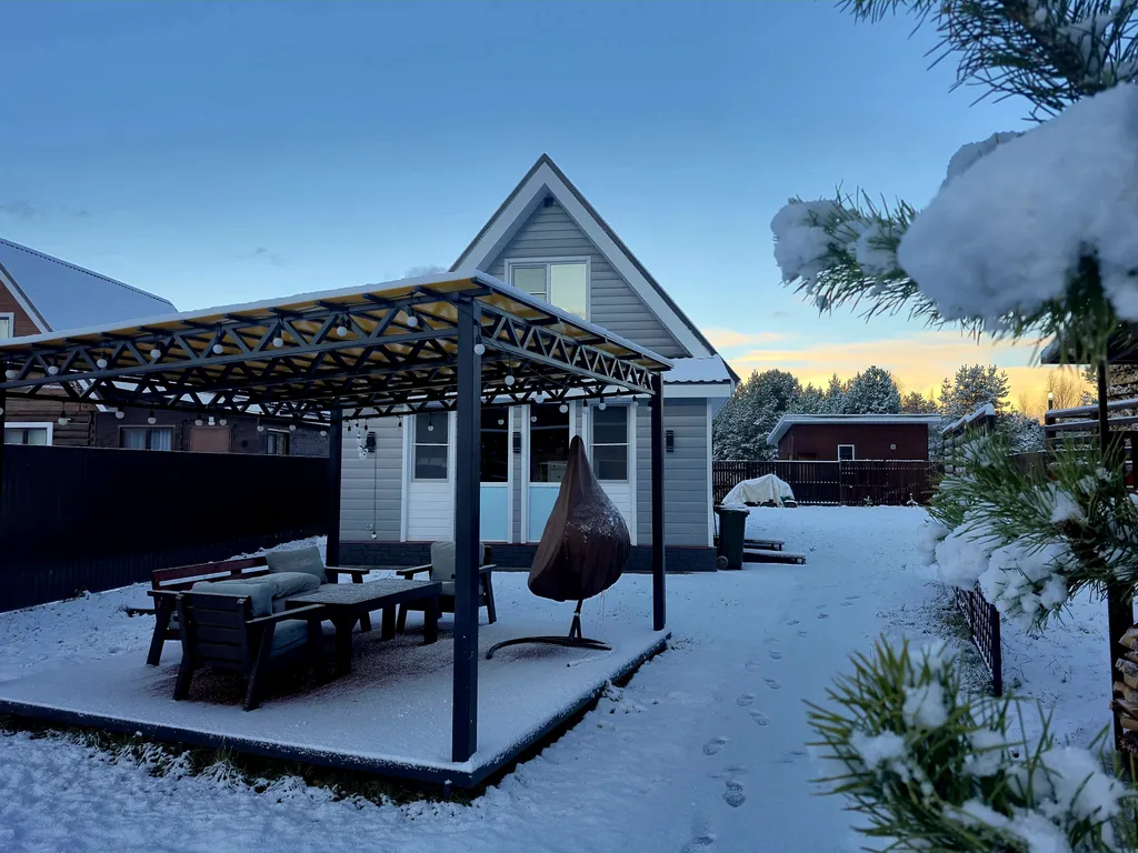 Коттедж Стильный новый дом 2025 г постройки с сауной в живописном месте — Волхов