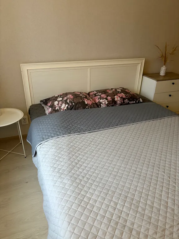 Двухкомнатная квартира рядом с центром