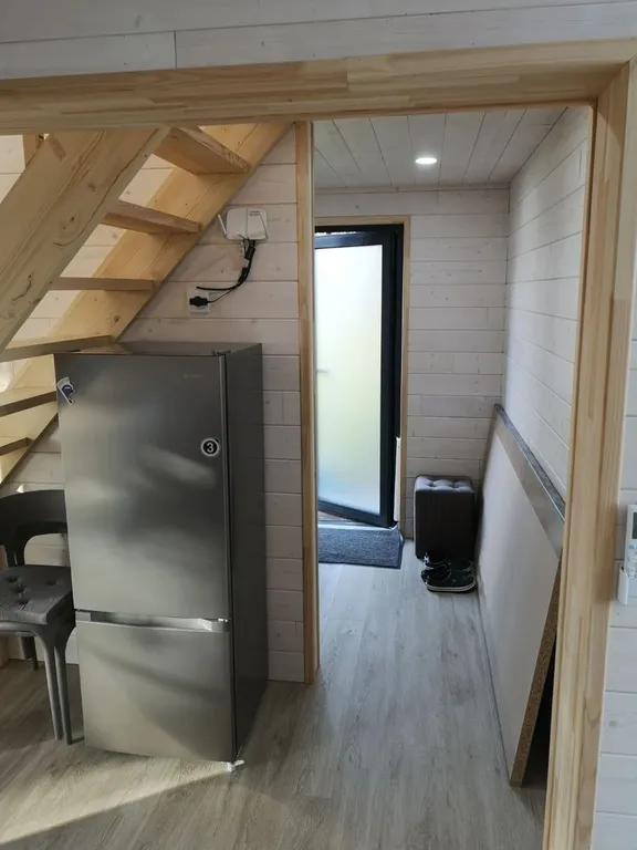 Коттедж Маврикий с сауной и видом на озеро