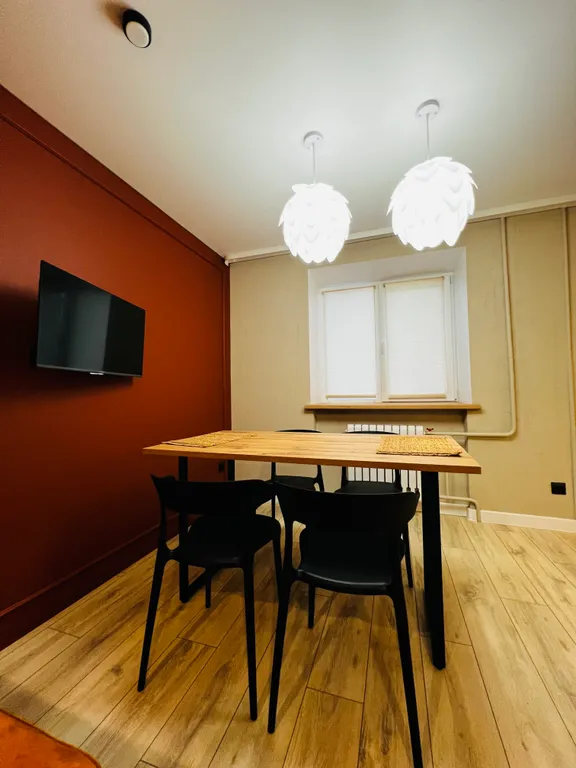 Просторная квартира в центре города с дизайнерским ремонтом