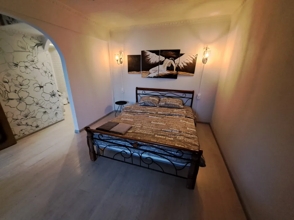 Квартира в центре города с видом на центральную площадь Победы