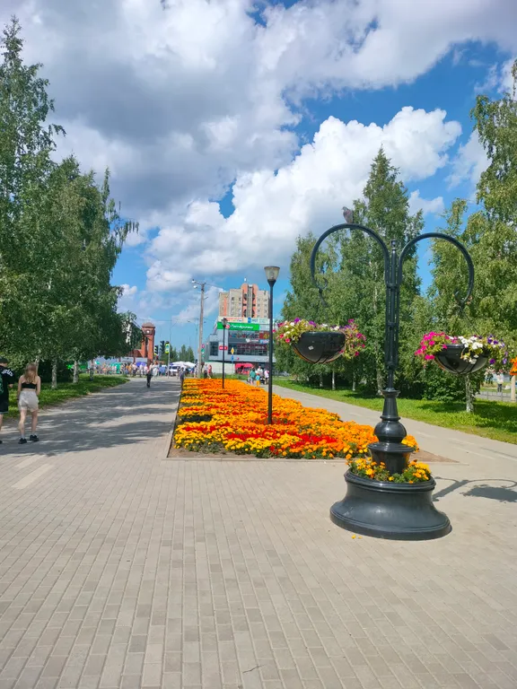 Квартира рядом с  Лотос Плаза и удобным выездом на трассу Р-21