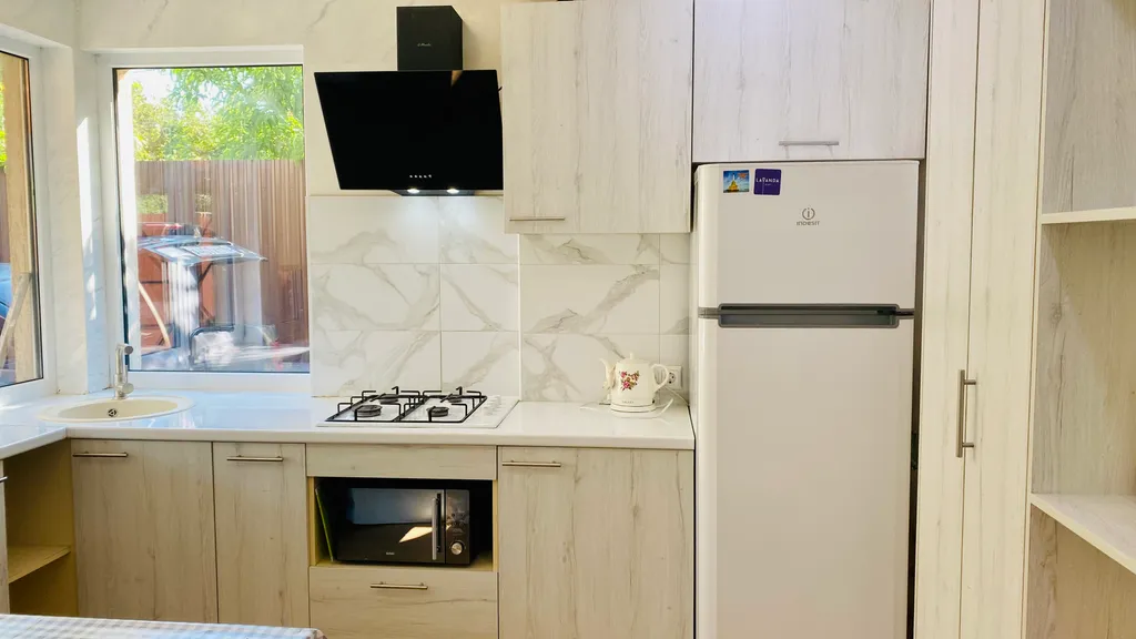 Коттедж Двухкомнатный дом с зоной отдыха и гамаком в 15 минутах от моря — Севастополь