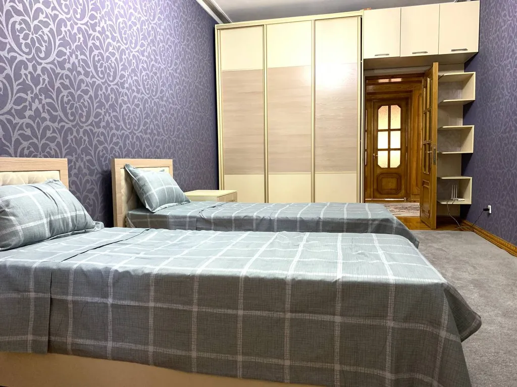 Большая и новая квартира в центре города