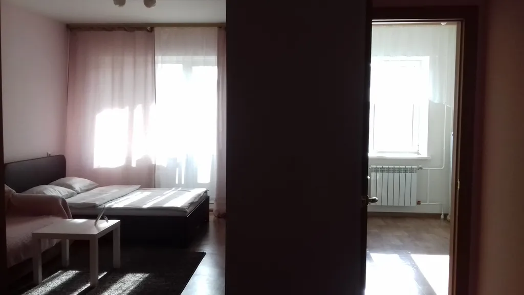 Современная однокомнатная в новостройке у проспекта Ленина