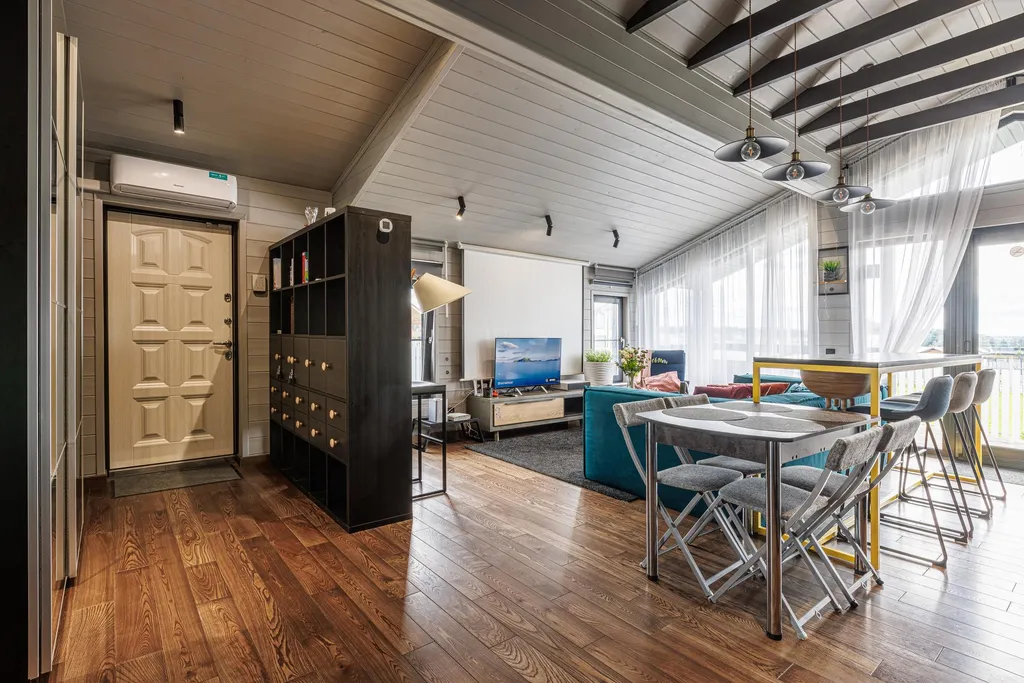 Коттедж Уютный дом с баней, вблизи водохранилища — Лопотово