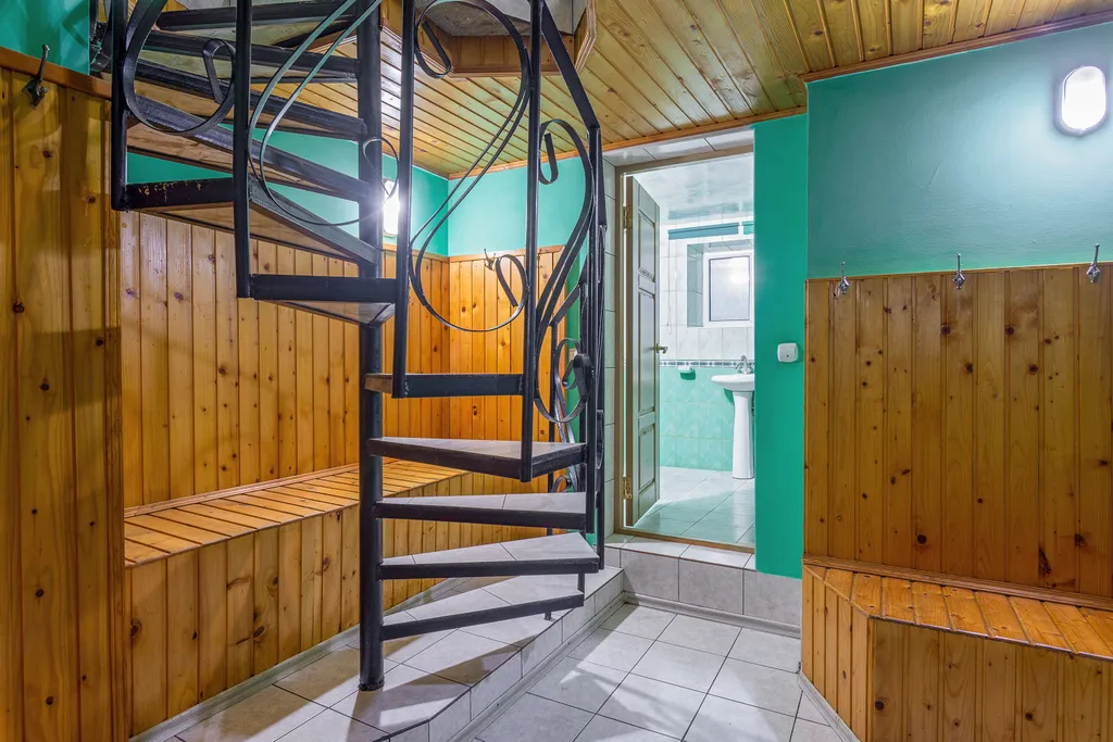 Коттедж Двухуровневый этаж под ключ с кухней и отдельным входом — Геленджик