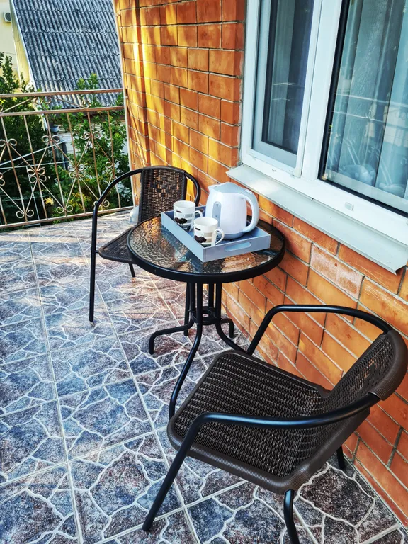 Квартира Квартира Просторная студия с балконом на тихой улице — Геленджик