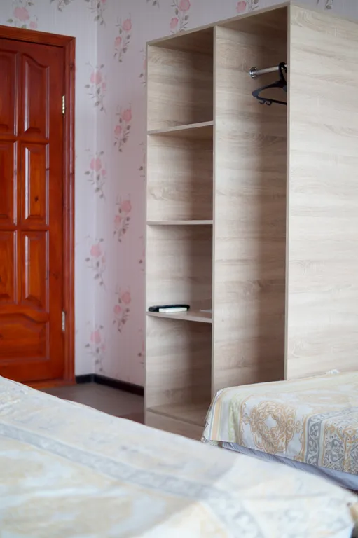 Четырехместный номер с отоплением и со всеми удобствами